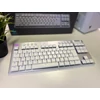 Kép 10/13 - Logitech G915 TKL (Tactile) switch Vezeték nélküli Gaming Billentyűzet DE - Fehér (920-009661)