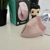 Kép 5/7 - Logitech Lift Vertical Ergonomic Rose - függőleges ergonómikus jobbkezes vezeték nélküli egér - rózsaszín (910-006478) (Windows & Mac kompatibilis) 