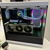 Kép 10/23 - EZCOMP HYTE Y40 White Gaming - ASUS ROG STRIX Z790-F GAMING WIFI, Intel Core i5-13600KF, 32GB DDR5 CL30, Gallardo Manli GeForce RTX 4070 Ti 12GB, 1TB Nvme M.2 SSD, 1000W 80+ GOLD